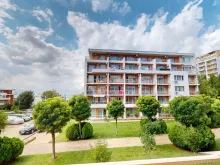 доглянута територія комплексу