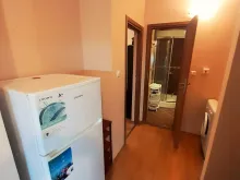 Холодильник в прихожей