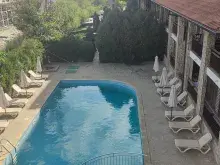 басейн