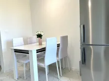 Stół z krzesłami