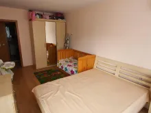 дитяче ліжечко, ліжко для спальні, шафа для одягу