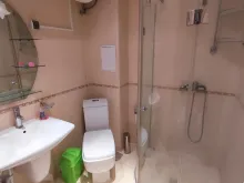 умивальник, душ, туалет