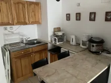 кухонний куточок, стіл