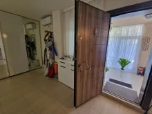 передні двері