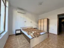 ліжко, шафа