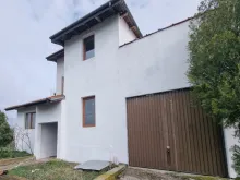 гараж на въезде в дом