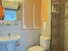 Ванна кімната з туалетом