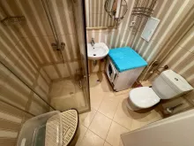 ванная комната с туалетом
