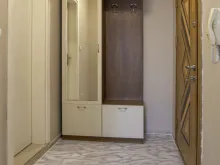 Прихожая со шкафом