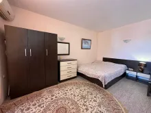 Бассейн и фасад комплекса адмирал Sunset Beach