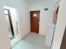 Шкаф в прихожей