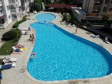 комплекс, территорія, басейн