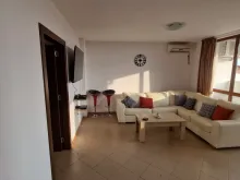 Gardenia Hills | Трикімнатна квартира: вітальня, кухня