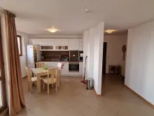Gardenia Hills | Трикімнатна квартира: вітальня, кухня