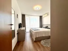 Кровать в спальне