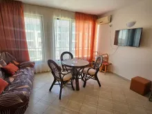 Amber Beach | Двоповерхова квартира: вітальня, кухня