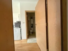 Прихожая со шкафом