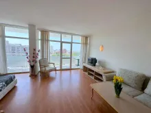 Nirvana Grand Hotel | Апартамент: вітальня, кухня