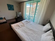 Студія-апартамент у комплексі Tarsis Club & SPA