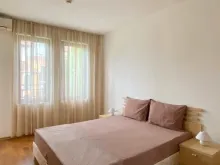 Ліжко у спальні