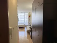Прихожая со шкафом