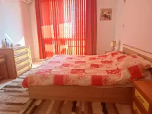 Кровать в спальне