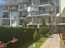 комплекс, территорія, бассейн