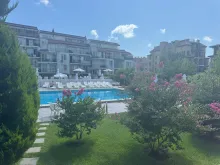 комплекс, территорія, бассейн