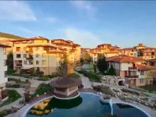 комплекс, территорія, бассейн