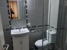 ванная комната с туалетом