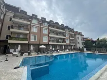 комплекс, территорія, бассейн