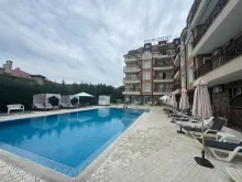 комплекс, территорія, бассейн