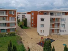 комплекс, территорія, бассейн