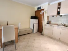 стол и диван