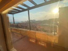 квартира з панорамною терасою та видом на море у Святому Власі