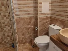 ванная комната с туалетом