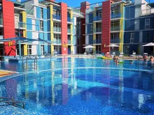 комплекс, территорія, бассейн