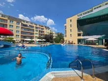комплекс, территорія, бассейн