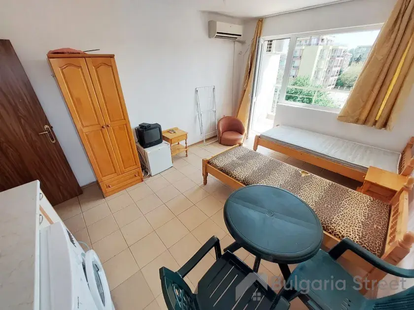 Salon trzypokojowego mieszkania w kompleksie Luna