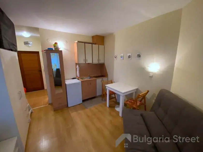 м'які меблі у вітальні