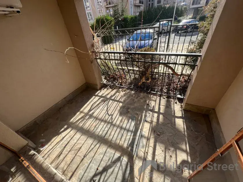 тераса з виходом у двір