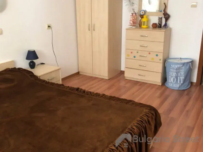 мебльована спальня