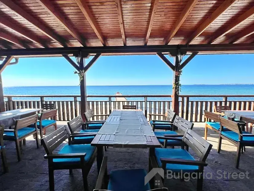 ресторан з видом на море