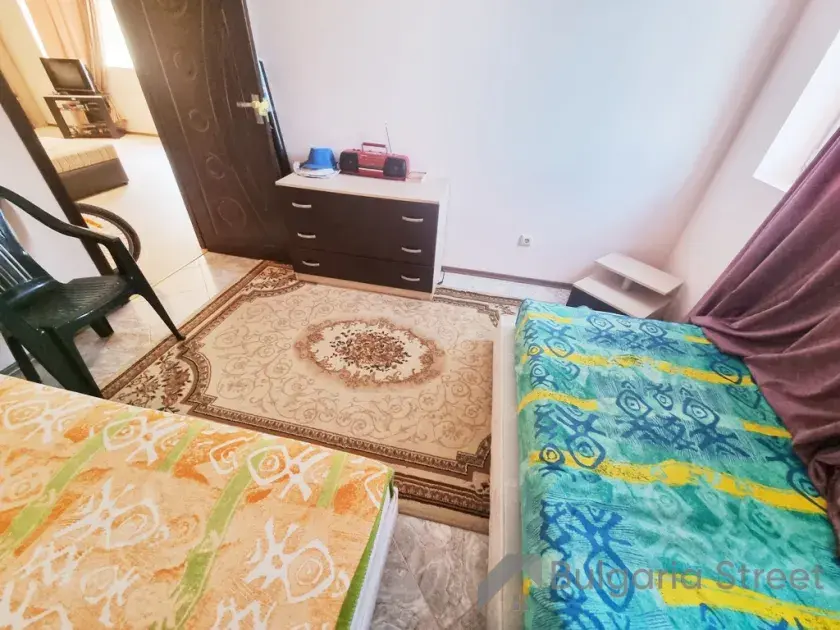 спальня з двома ліжками