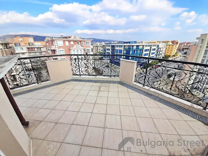 простора тераса