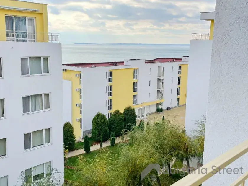 вид на море з террасы