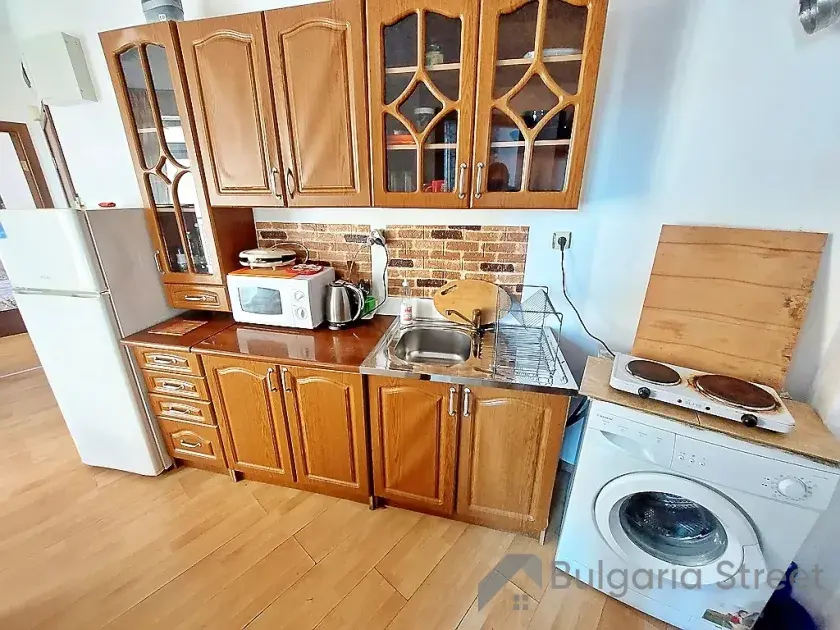 кухонні меблі у вітальні
