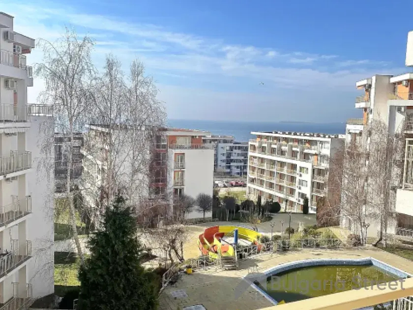 вид на море з тераси квартири