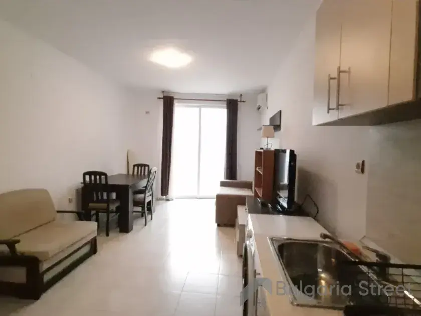 диван у квартирі