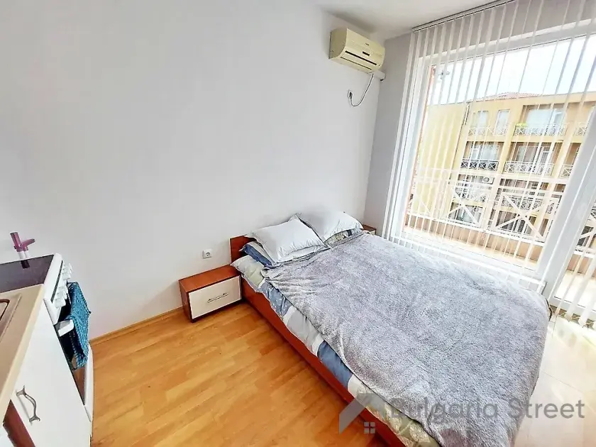 двоспальне ліжко